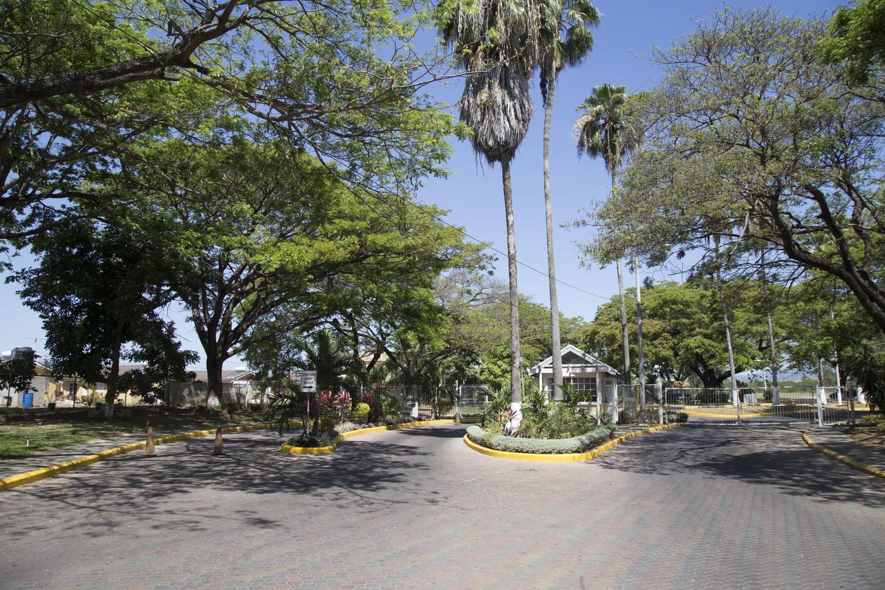 The Oasis I, Portmore Country Club Εξωτερικό φωτογραφία