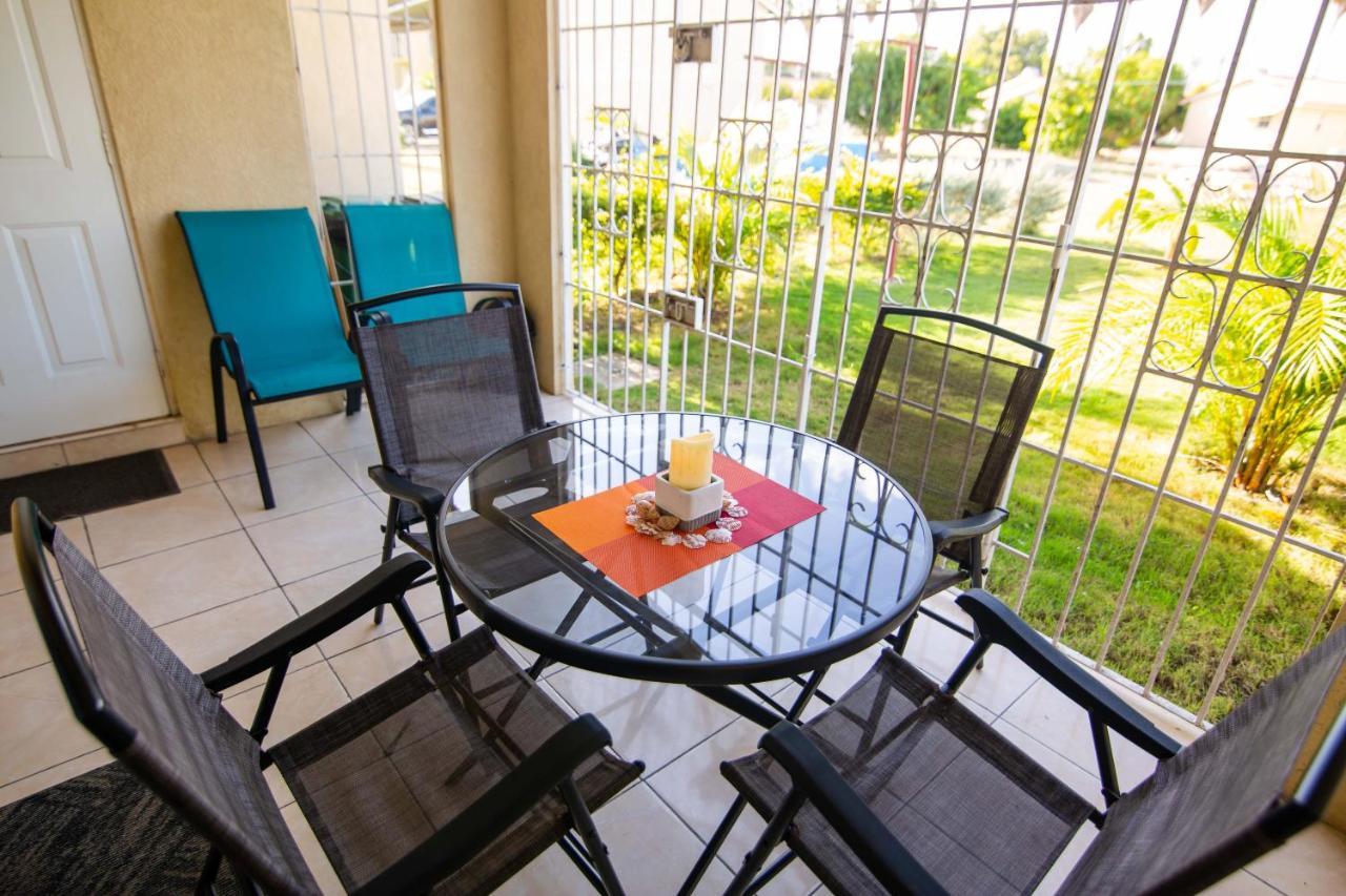 The Oasis I, Portmore Country Club Εξωτερικό φωτογραφία